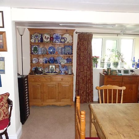Buckland St Mary Lodge House B&B מראה חיצוני תמונה