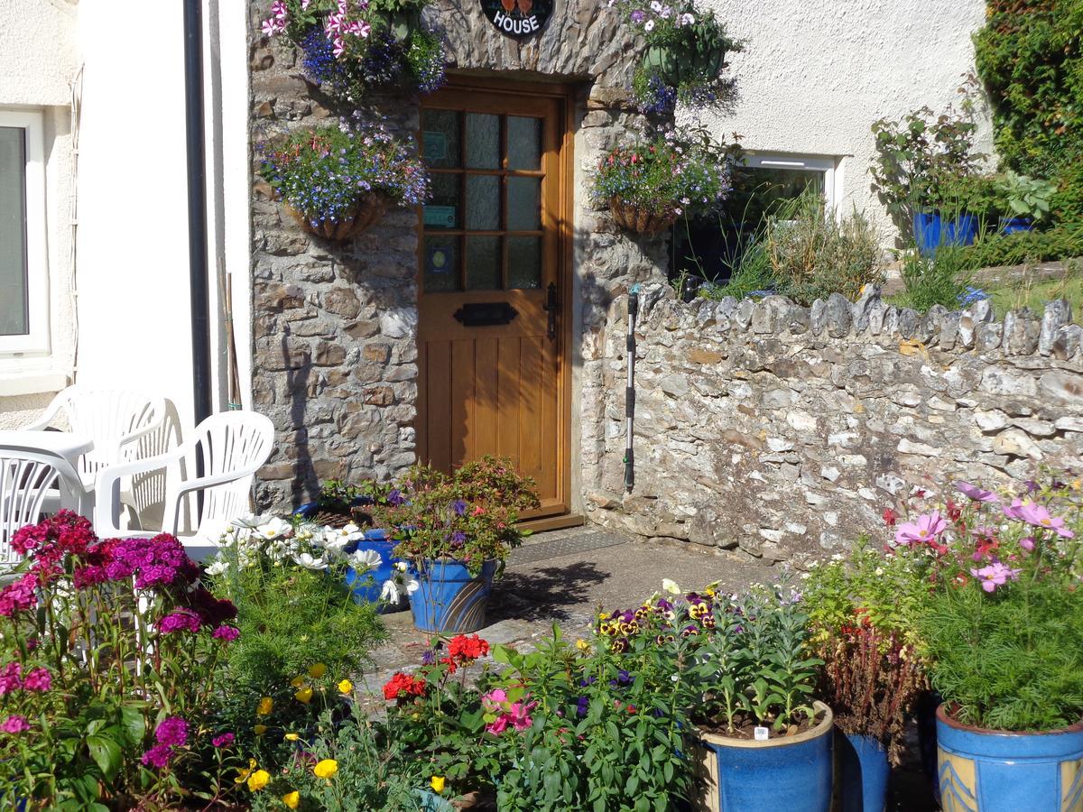 Buckland St Mary Lodge House B&B מראה חיצוני תמונה